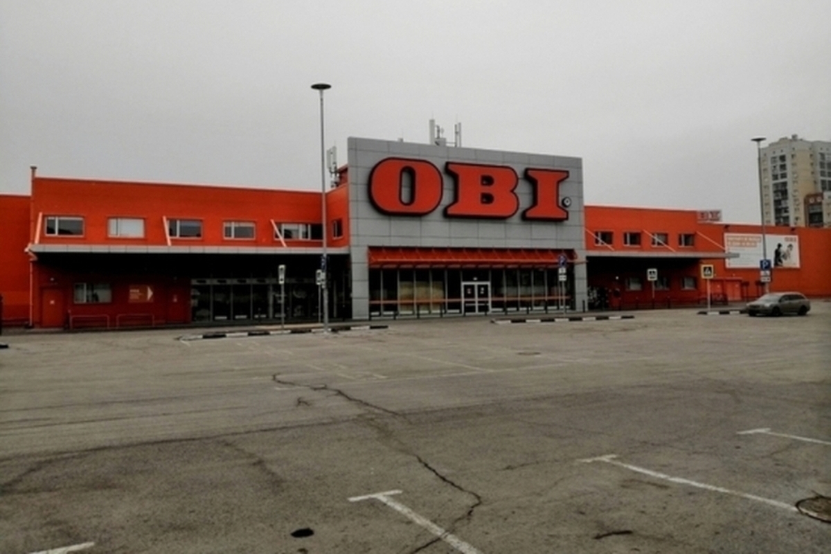 Почему закрыт оби. Оби здание. obi строительный гипермаркет. гипермаркет оби. ликвидации строительного магазина.