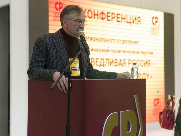 Лидер алтайских социалистов Александр Терентьев призвал регионы внимательно читать указ о многодетных семьях