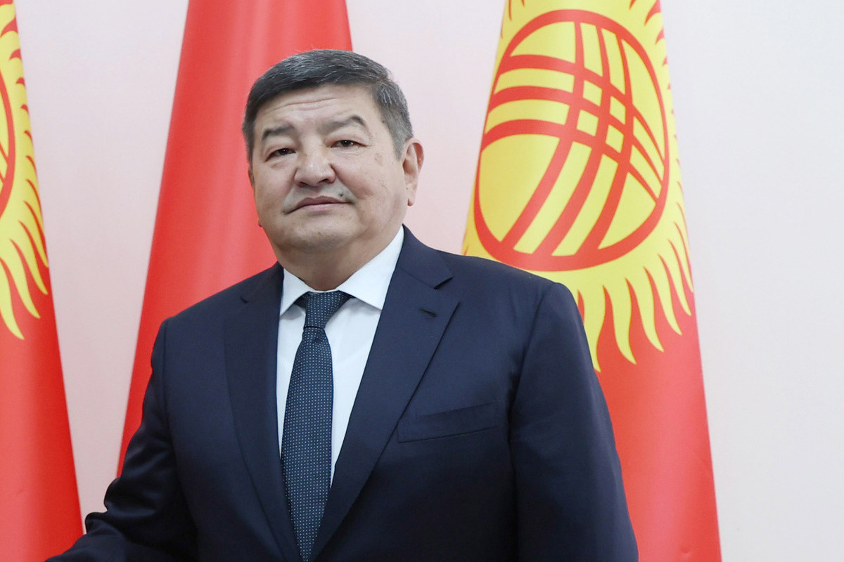 Тюркские женщины. Дасторкон в юрте кыргызстан. Юрты алтайцев 19 век. Айя шалкар в национальном костюме. Киргизский казахский.