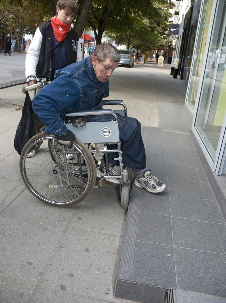 Саратовских работодателей оштрафуют за отказ в трудоустройстве инвалидов