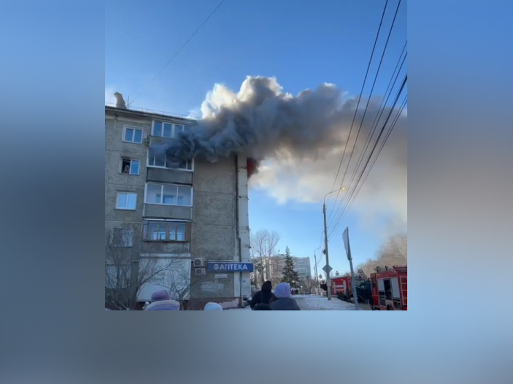 На пожаре в Иркутске спасли двух мужчин