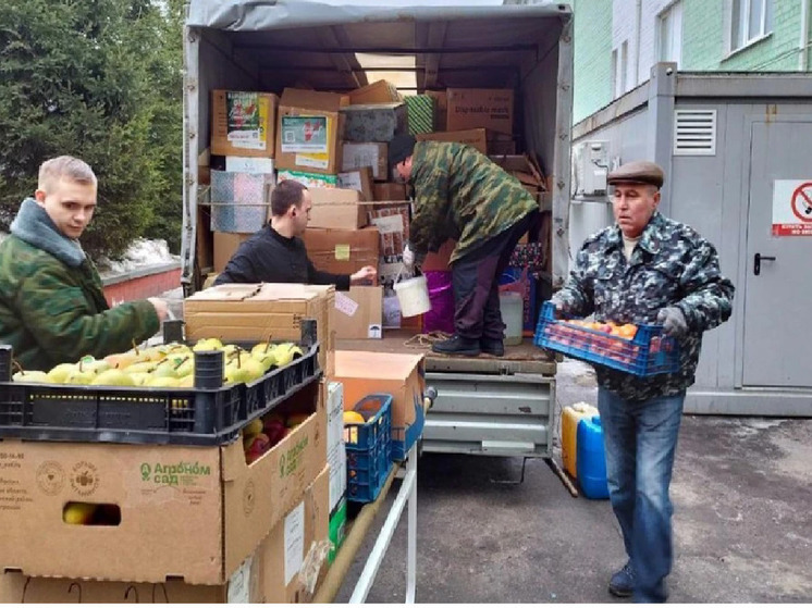 Владимирский губернатор доставил гуманитарную помощь в Белгородскую область