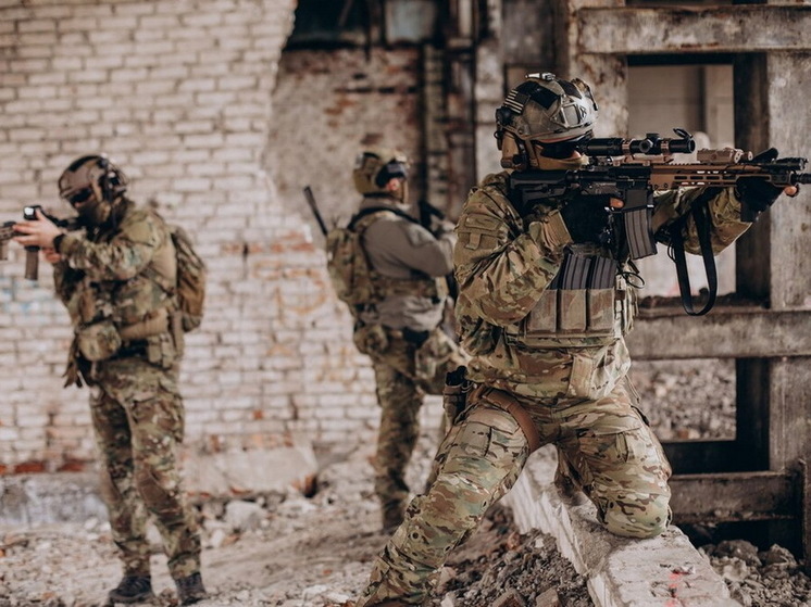 СМИ: под Харьковом солдаты ВСУ под видом цыган обворовывают пустые дома