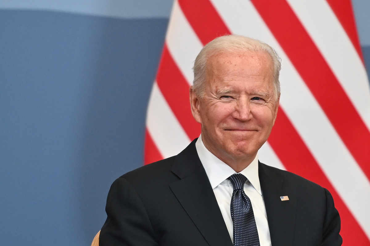 Politico: Biden swore obscenely in response to Trump's jokes