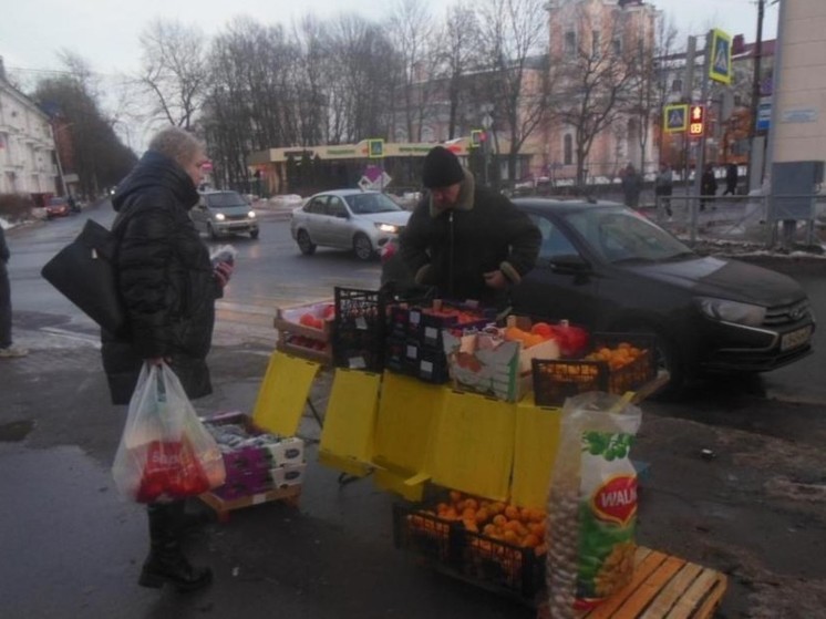 Рейд по пресечению несанкционированной торговли провели в Великом Новгороде