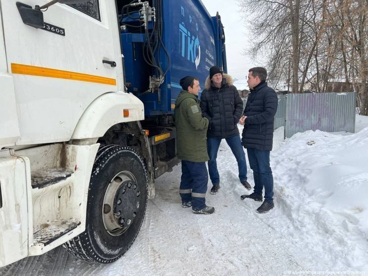 В центре Перми проверили состояние придомовых территорий