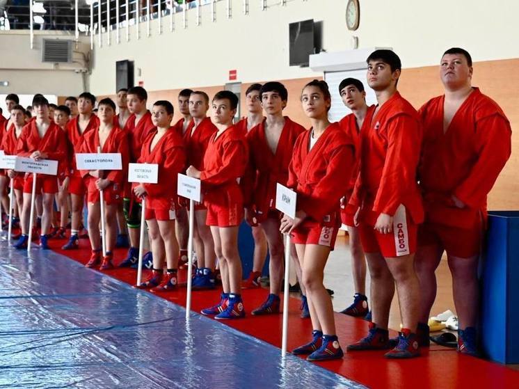 В Новороссийск на турнир по самбо приехали более 200 спортсменов