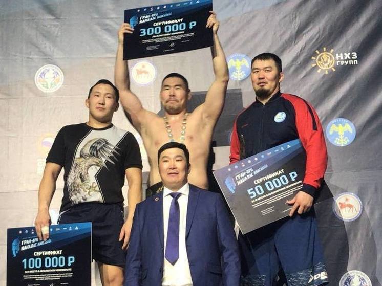  Борец из Бурятии стал абсолютным чемпионом Всероссийского турнира в Якутии