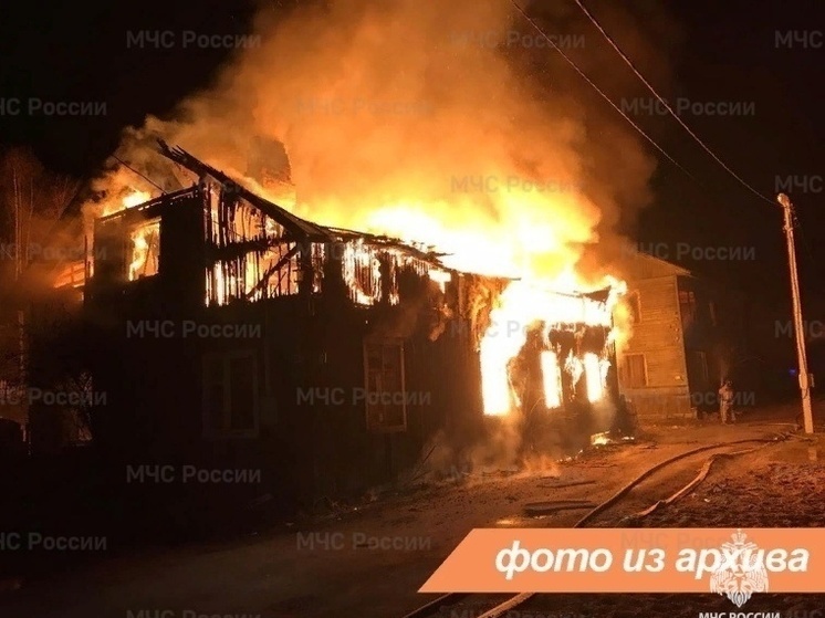 За сутки пятницы сотрудники МЧС Ленобласти потушили четыре пожара