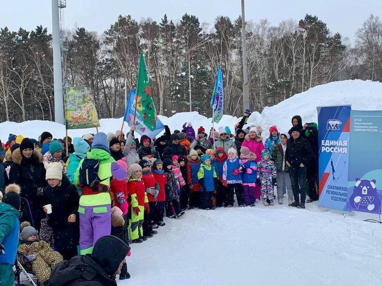 В Южно-Сахалинске состоялся XII чемпионат «Хоккей в валенках»