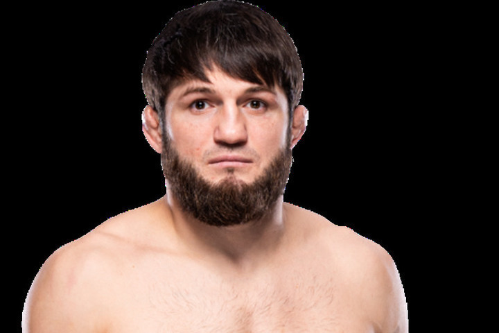 Бой Хизриева с Мурадовым на турнире UFC признан несостоявшимся