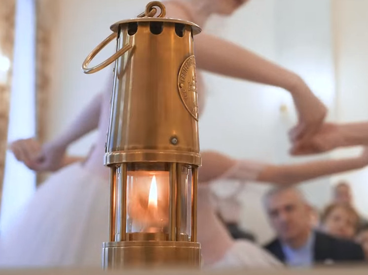 Лампаду с непростым огнем привезли в Петрозаводск из Муромского монастыря