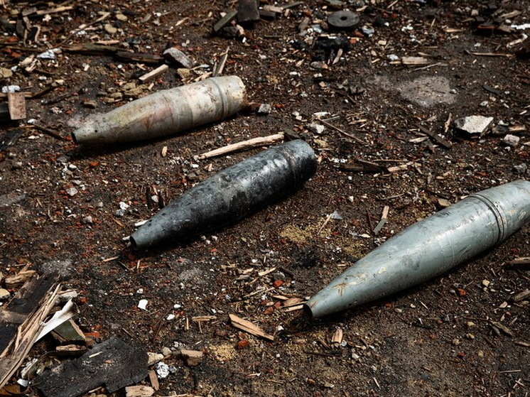 Боец: ВСУ у Артемовска дымовыми снарядами мешают работе российских минометов
