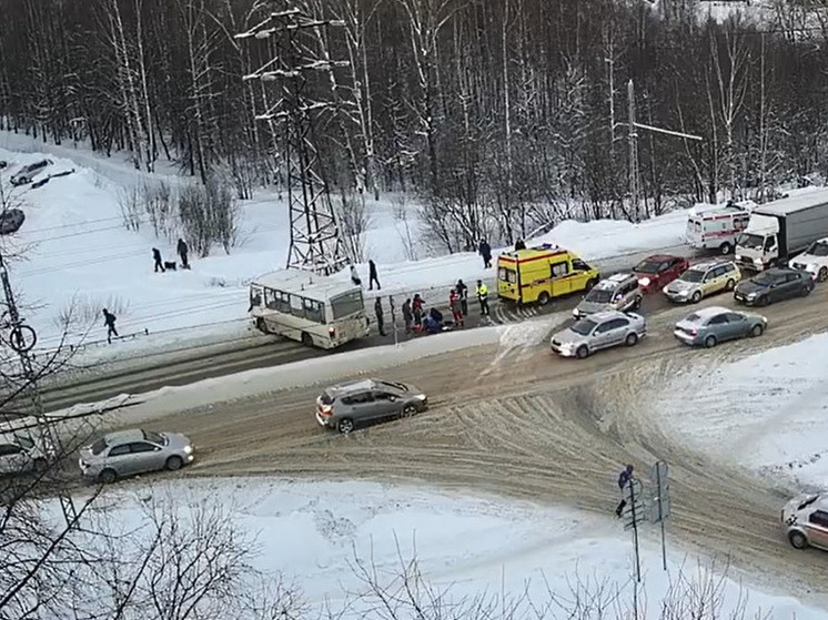 Погибшая под колесами автобуса бабушка спровоцировала рейд ГИБДД в Петрозаводске