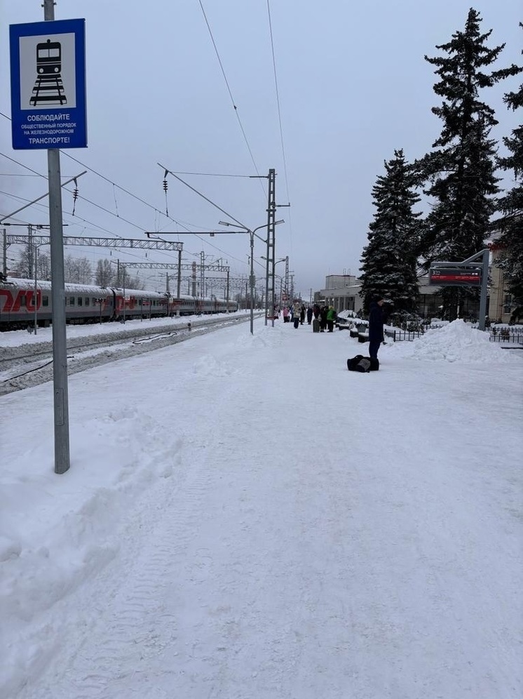 Поезд из Петрозаводска в Москву опаздывает на час