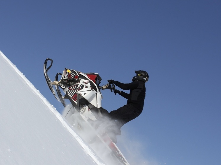 В НАО назвали дату традиционных гонок на снегоходах