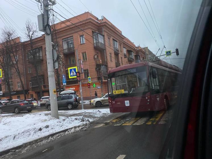 В «Тулгорэлектротрансе» объяснили причину остановки троллейбусов