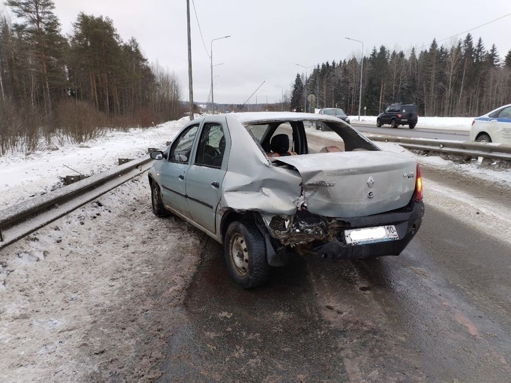 Пенсионер пошел на обгон и устроил ДТП под Петрозаводском