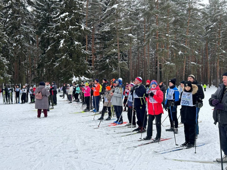 В Иванове в парке «Харинка» состоялся спортивный праздник «Лыжня ДОСААФ 2024»