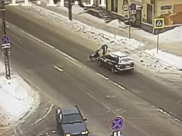 Санки спасли ребенка от серьезных травм в страшном ДТП в Петрозаводске