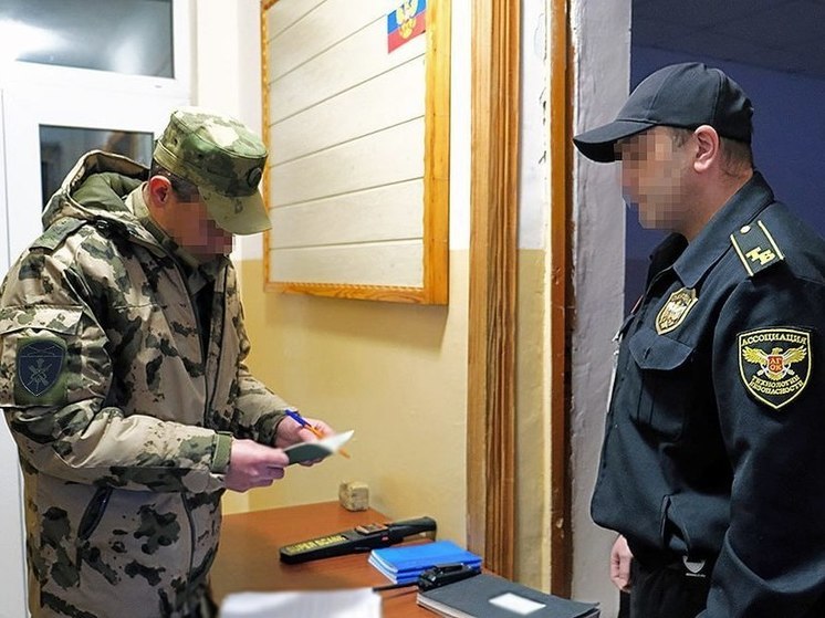 В Запорожской области инструктируют охранников школ