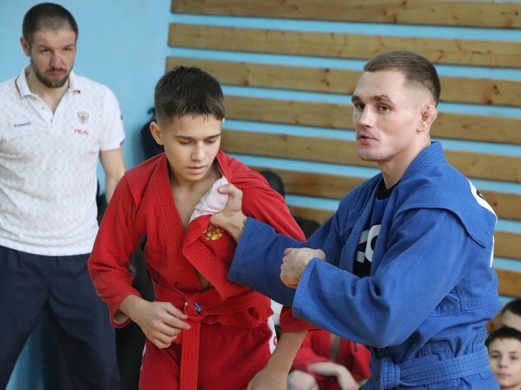 В Тимашевске чемпионы мира Дмитрий Пирог и Федор Дурыманов провели мастер-классы для кадетов