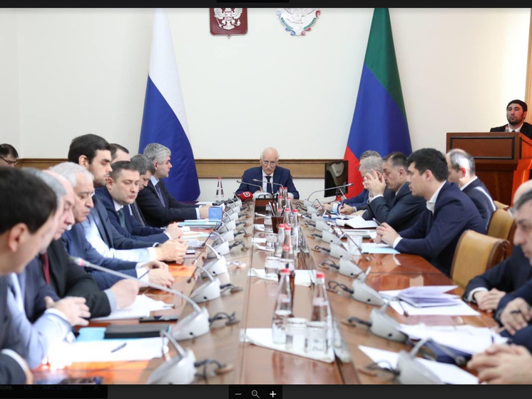 Дагестан укрепляет экономику: Оперативный штаб провел заседание