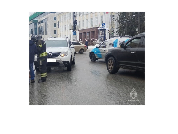В Калуге напротив здания полиции сбили пешехода