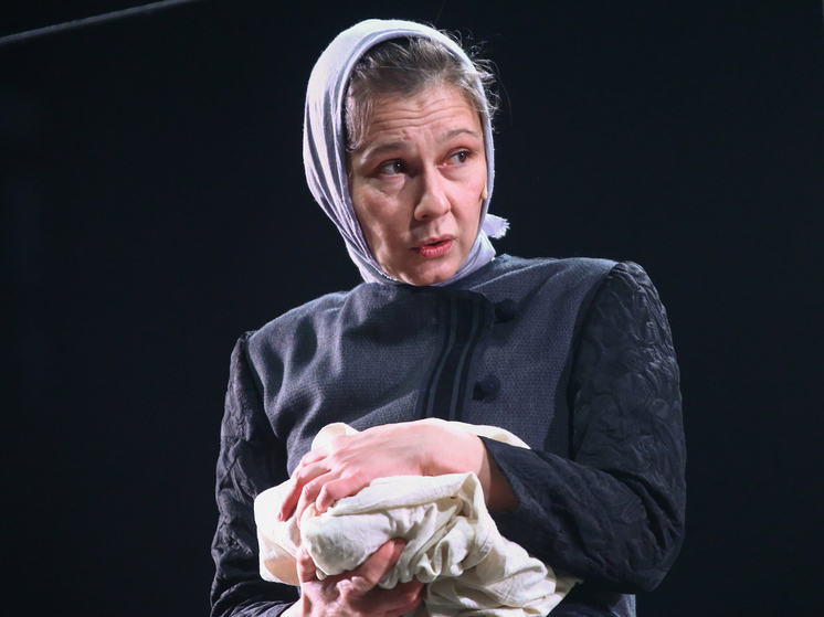 Артистка рассказала почему болезненно воспринимает происходящее в жизни и на сцене