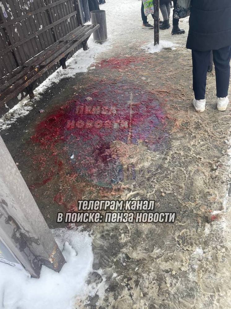Пензенцы встревожены появлением красных пятен на проспекте Победы