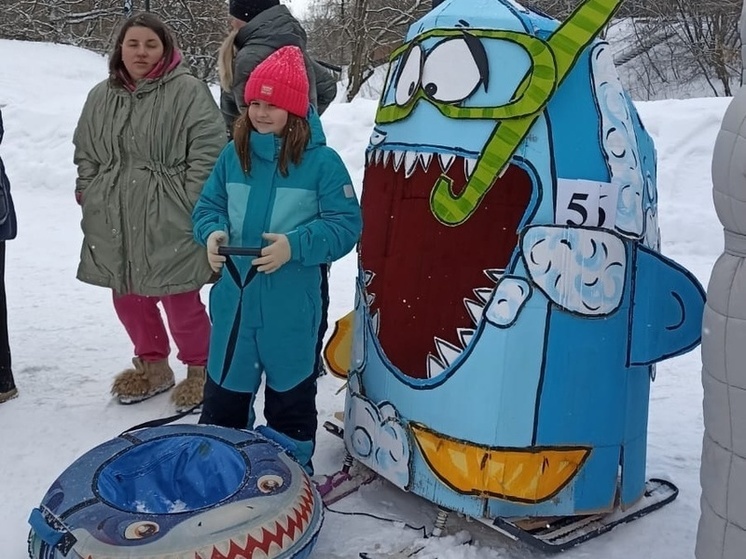Победителями костромского «Фестиваля санок» стали акула, зайцы и Снегурочка