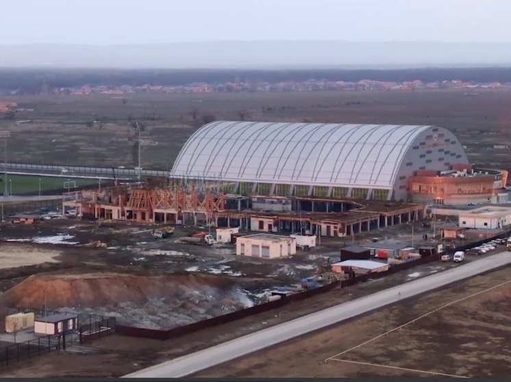 В Чечне строятся два универсальных спортивных комплекса с бассейнами