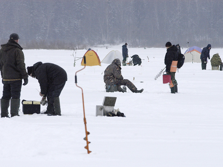 Мужчина погиб в Подмосковье, провалившись под лед