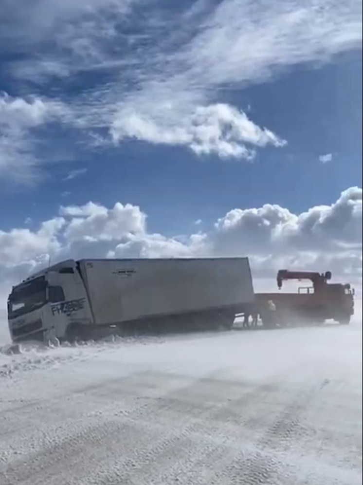 В Петровском округе ввели поэтапное сопровождение колонн транспорта
