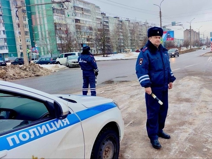 Сотрудники ГИБДД провели урок по правилам дорожного движения для дошкольников