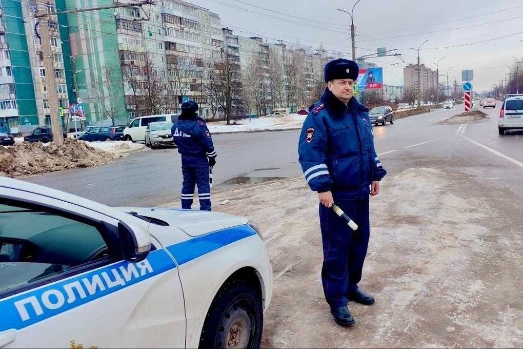 Движение пешеходов в городе