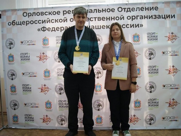 В орловском павильоне на выставке «Россия» посетители смогут сыграть  в шашки с чемпионом России