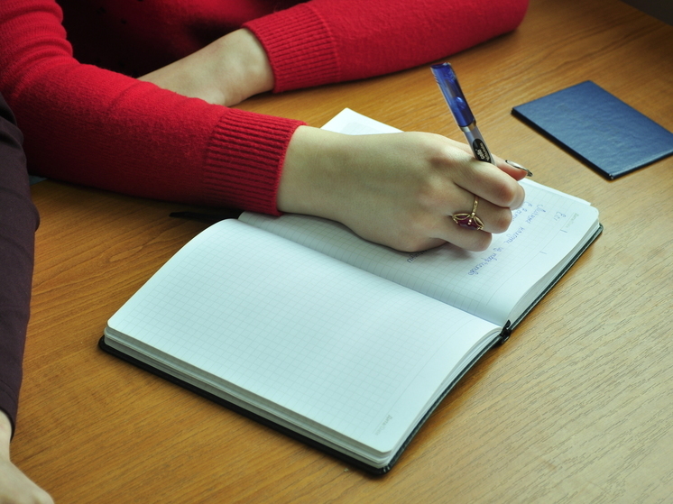  Школьники и студенты ДНР приняли участие во втором туре олимпиады Президентской библиотеки