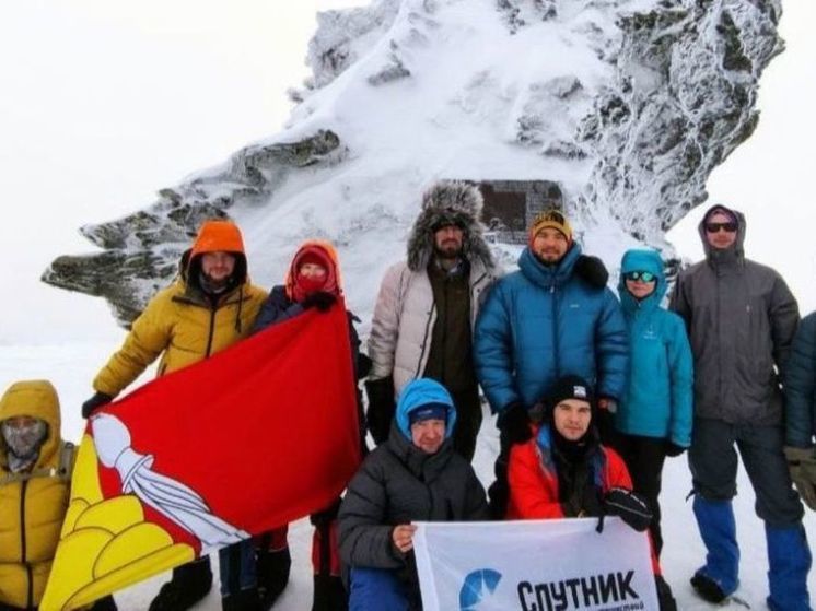 Семеро воронежцев отправились в лыжный поход на перевал Дятлова