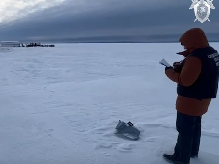 Следователи показали, что происходит на месте крушения вертолета МЧС в Карелии