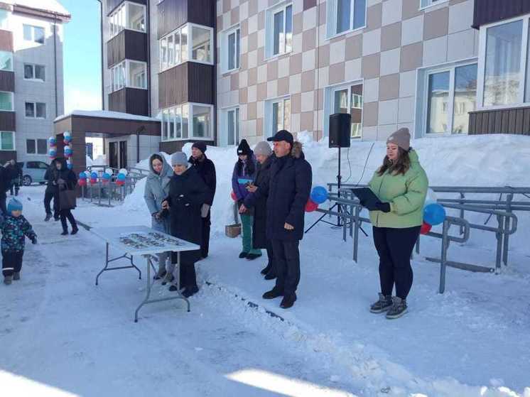 Жители сахалинского села Сокол получили ключи от новых квартир