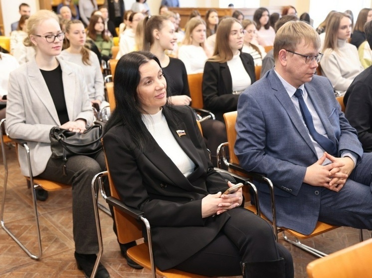Татьяна Гриневич приняла участие в Парламентском дне в Мининском университете