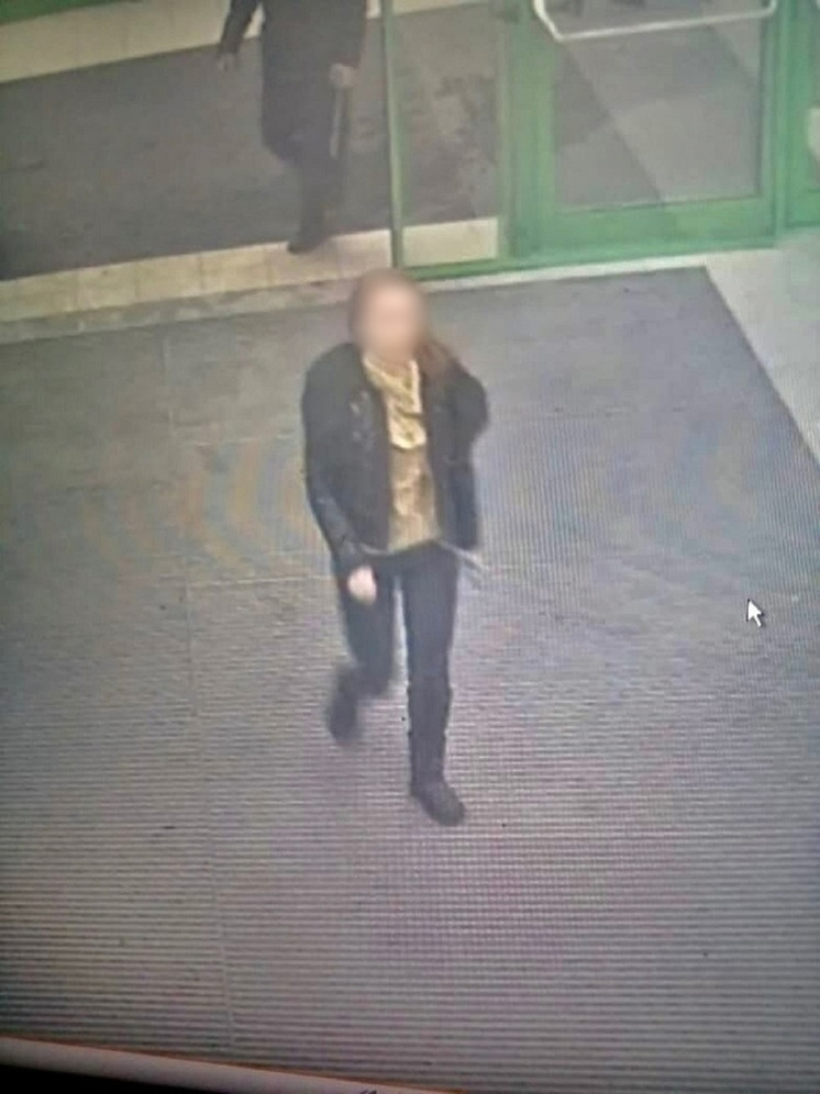Жительница Твери обвинила девушку в краже телефона в торговом центре