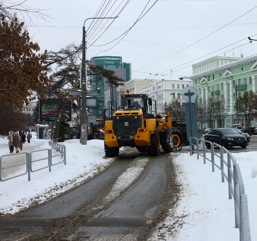 Челябинск накрыл снежный апокалипсис: кадры разбушевавшейся стихии
