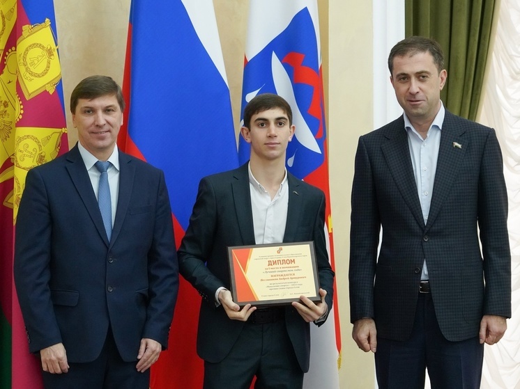 Сочинец Пегливанян стал лучшим боксером России среди юниоров
