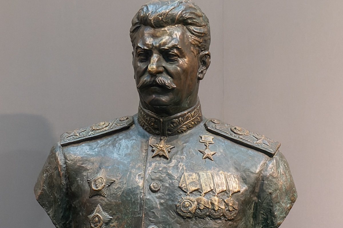 Памятник сталину в звенигороде