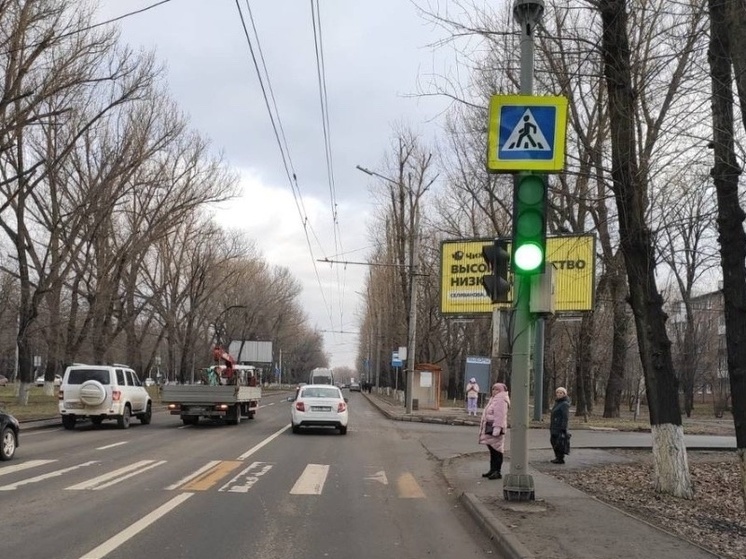 В Ростове 17-летнюю девушку сбил автомобиль на Шолохова