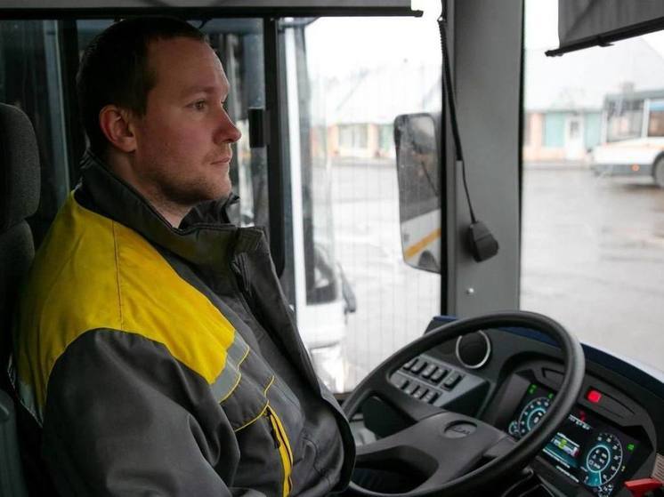 Более 200 человек устроились водителями автобусов в «Мострансавто»