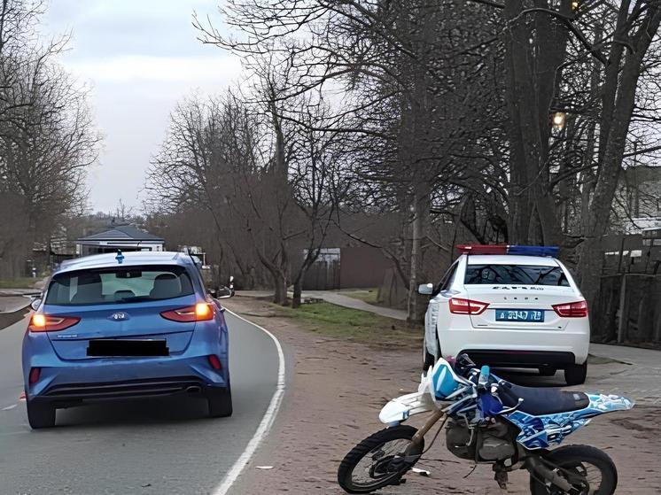 Водитель питбайка под Калининградом врезался в автомобиль