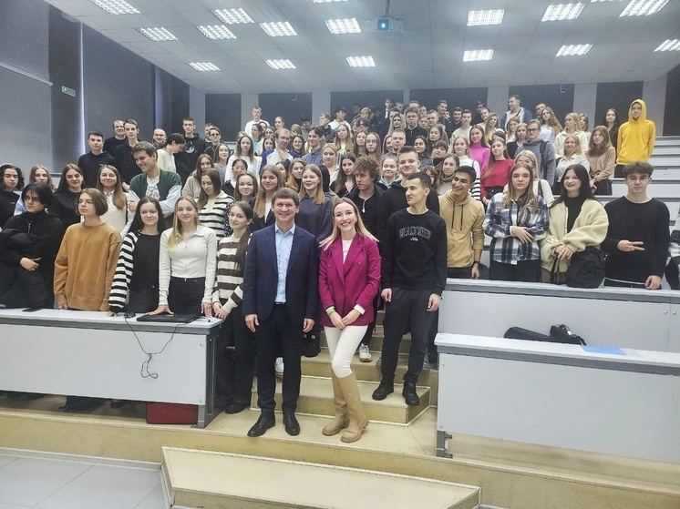 Управляющий Владимирским отделением Сбербанка поздравил студентов ВлГУ с Днем российской науки